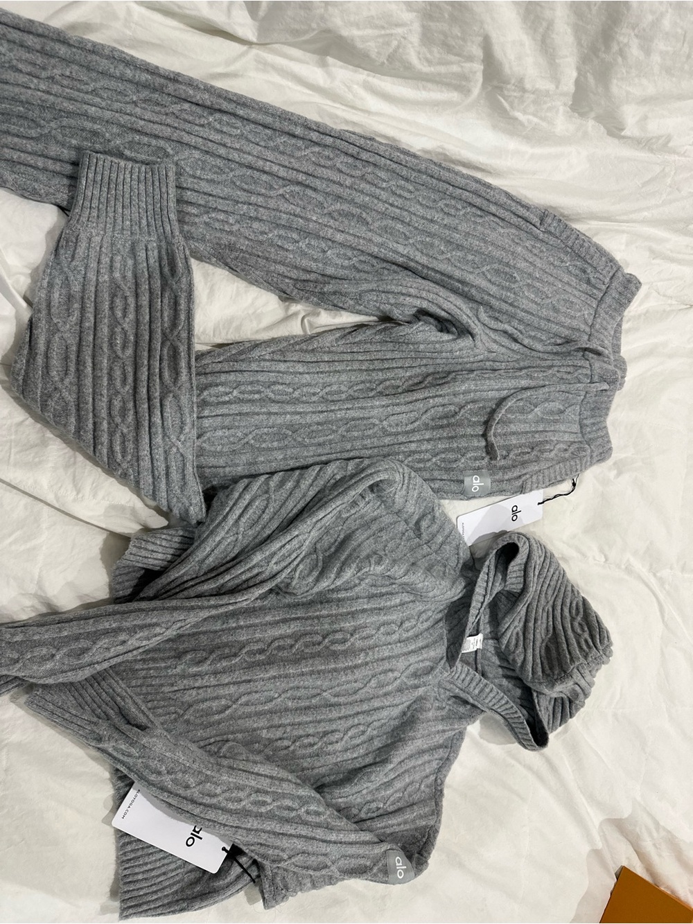 ALO sweater cable pants and hoodie